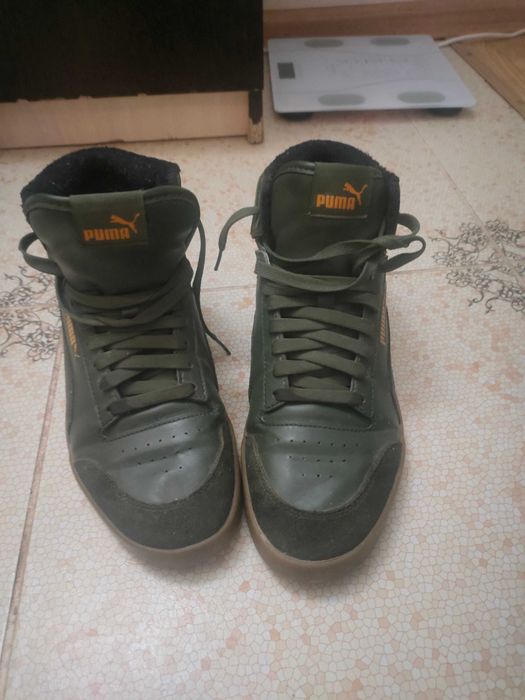 Продам осенние ботинки Puma