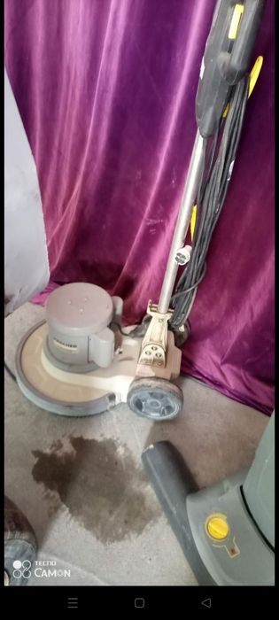 Gilam yuvish uskunasi