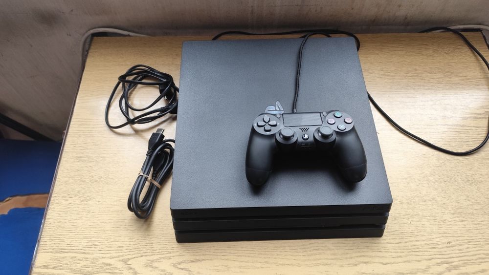 PlayStation 4 Pro/1TB/