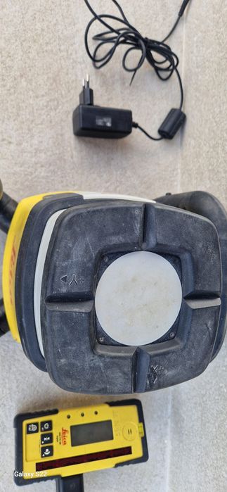 Leica nivela laser rotativa cu dubla pantă