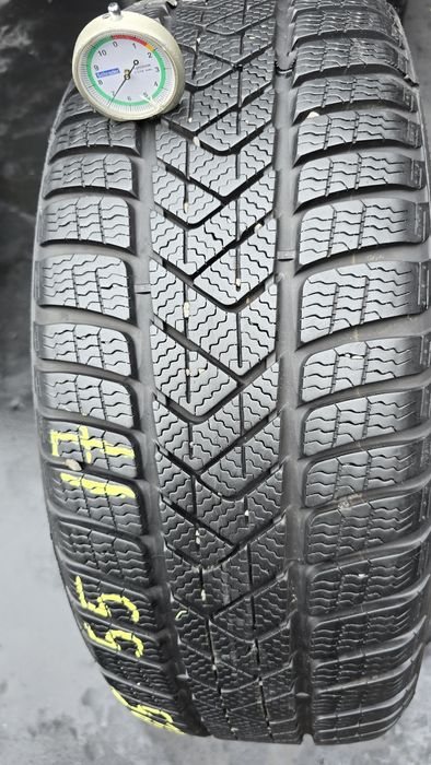2 anvelope iarnă Pirelli 225/55/17 - 7 mm