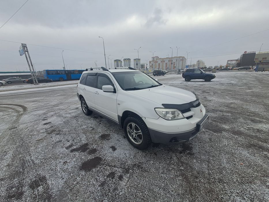 Митсубиси Оутландер объем 2.4,  2007 г.в.