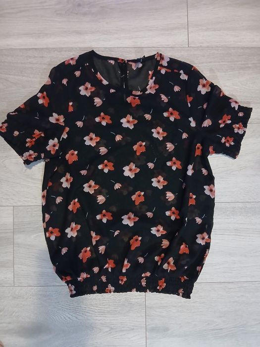 Bluza vaporoasa "Vero Moda",marimea XS ,NOUA!