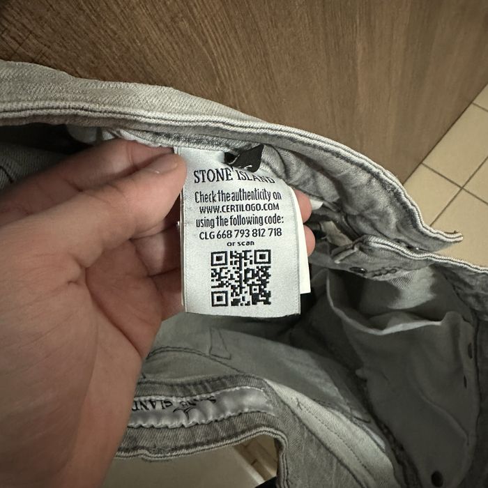 Дънки Stone Island с Certilogo