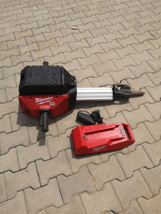 Demolator MILWAUKEE MXF DH 2528 72v