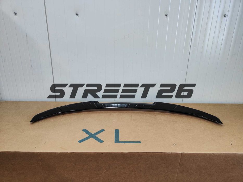 Eleron BMW Seria 3 E90 Sedan (05-11) M4 Design Negru Lucios