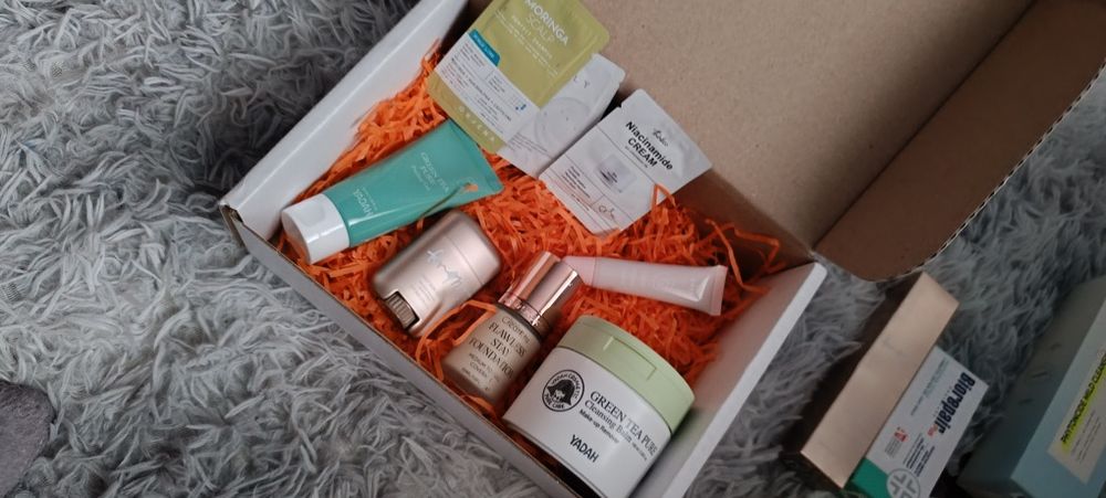 Набор косметики.