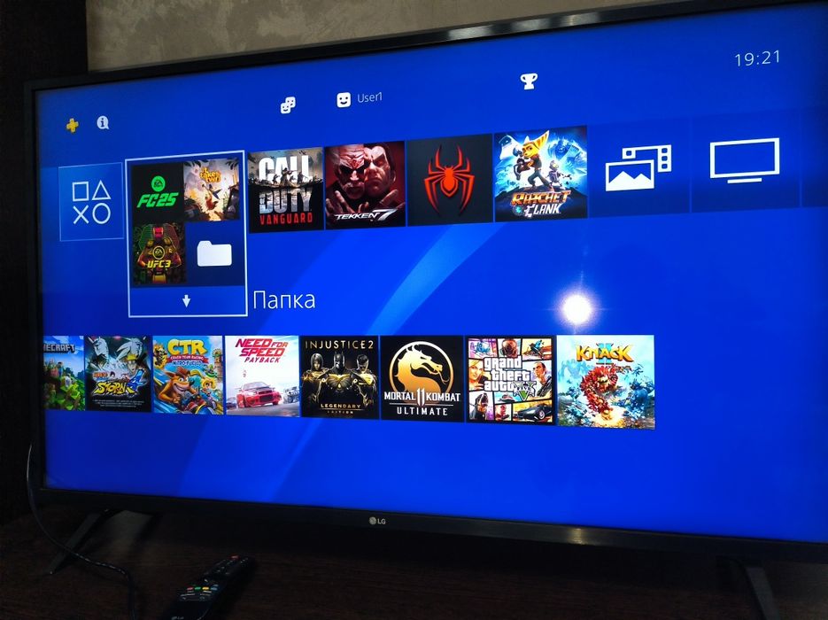Продам Playstation 4 slim 1 tb