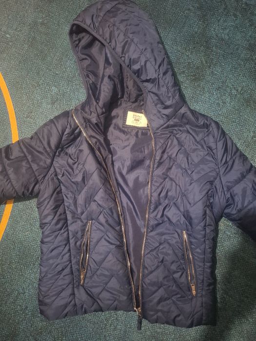 Продам куртки р 40-42