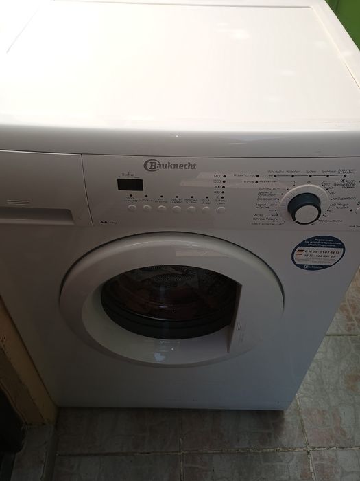 Mașină de spălat rufe indesit. AEG Hoover 17732W