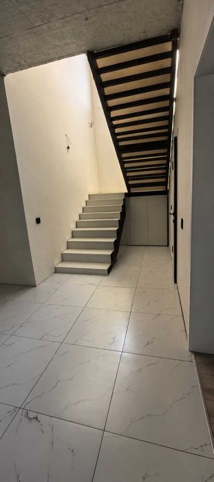 Срочно продам 2 этажный дом