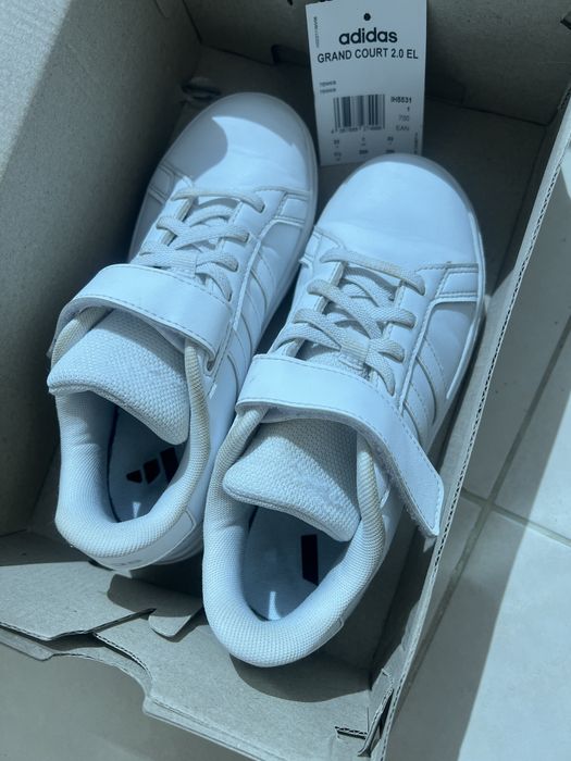 Кеды белые adidas