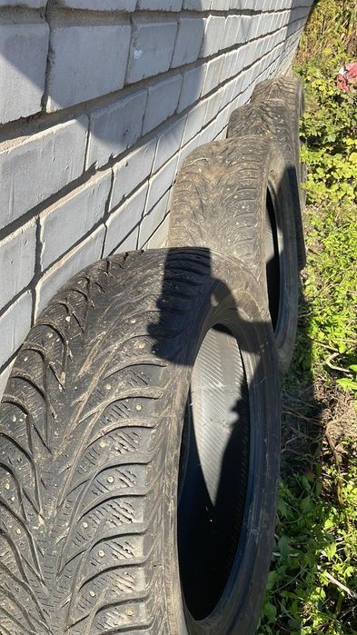 Продам покрышки шины Yokohama