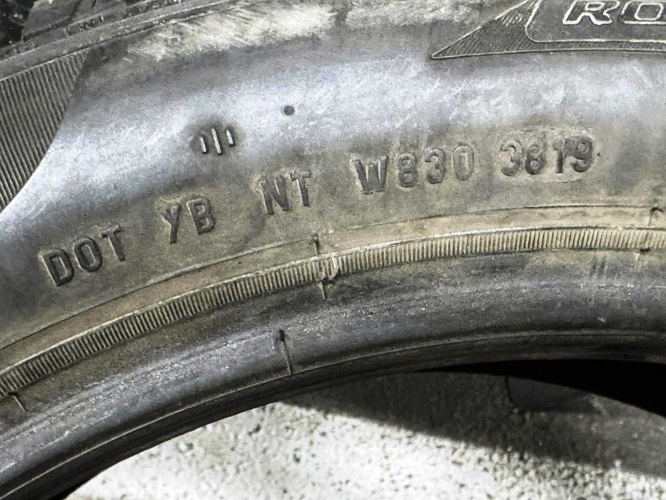 Vând anvelope iarnă Pirelli