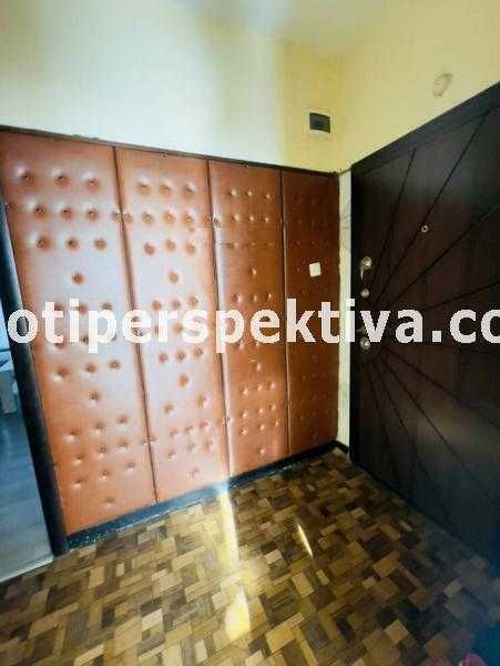 Продава се Тристаен апартамент в Пловдив, Христо Смирненски - 86 кв.м за 1541 €/кв.м - Снимка #15