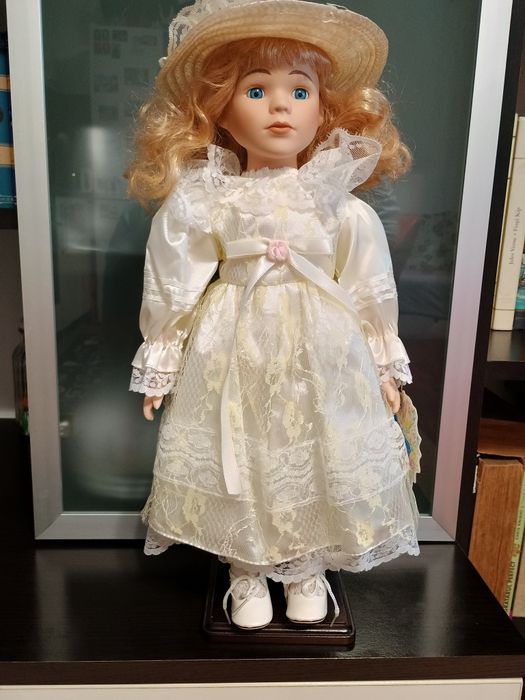 Papusa Promenada de colectie