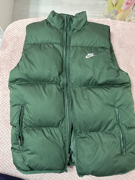 Мъжки елек Nike с етикет