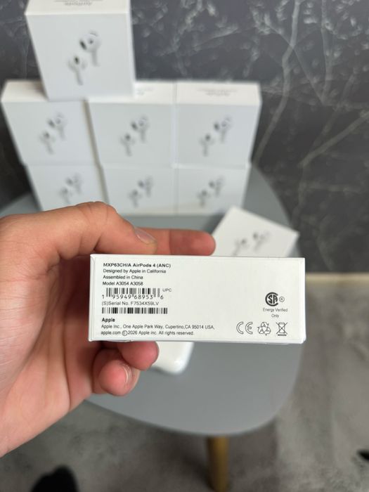 AirPods gen 4 ANC top