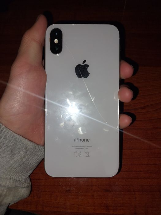 IPhone X 64GB 45k торг есть