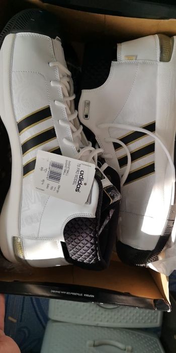 Баскетбольные кроссовки