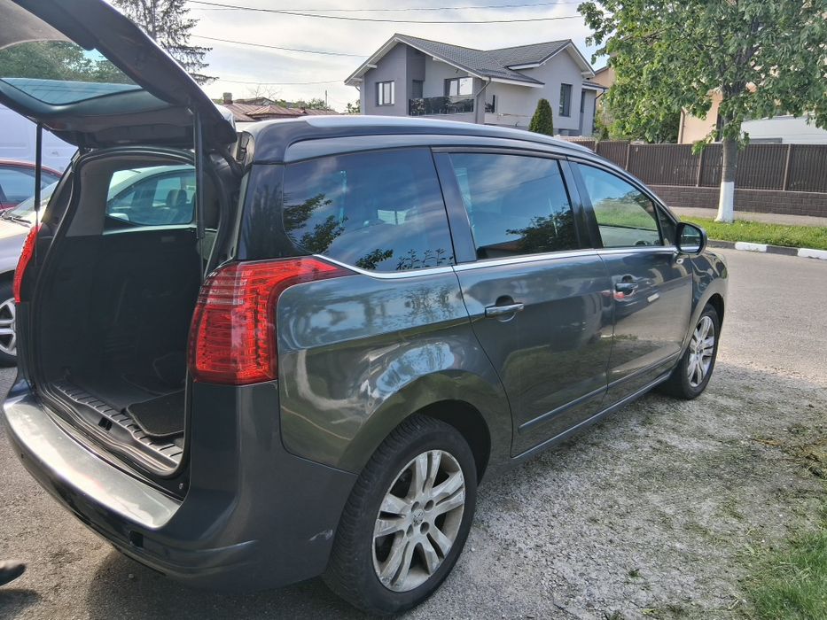 Peugeot 5008' an 2010