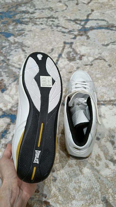 Продам новые кеды