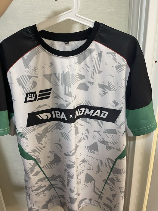 Продается футболка IBA X NOMAD