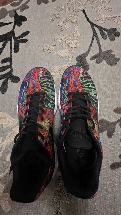 Продам кроссовки  Nike