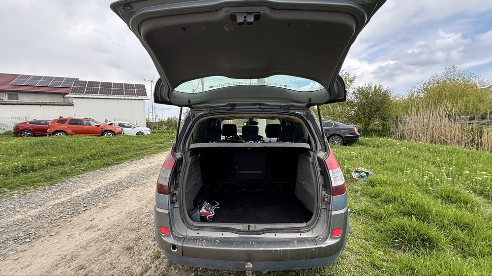 Renault Megane Scenic – 1.5 dCi – 2005 – Consum mic – Spațios