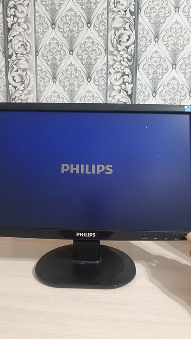 Продам мониторы на запчасти