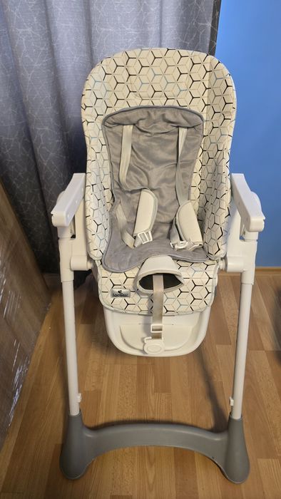 Детски столчета за хранене