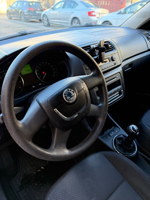 SKODA Fabia 2011 — imagine 4