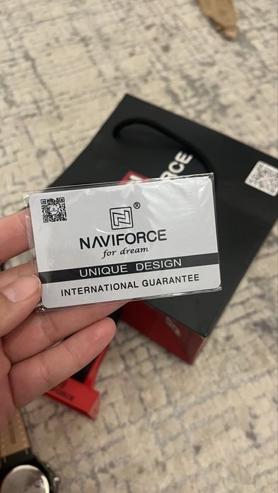 Часы кварцевые naviforce