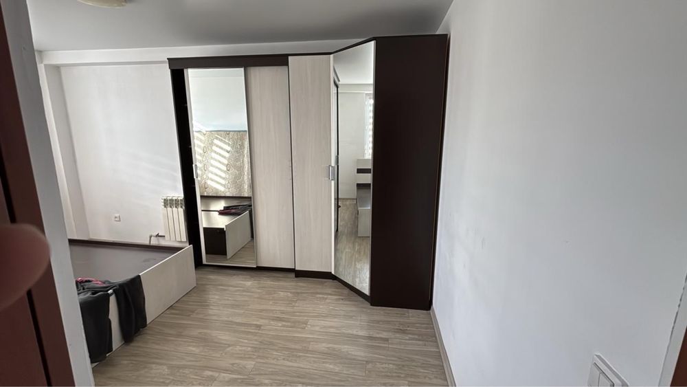 Продам шкаф угловой