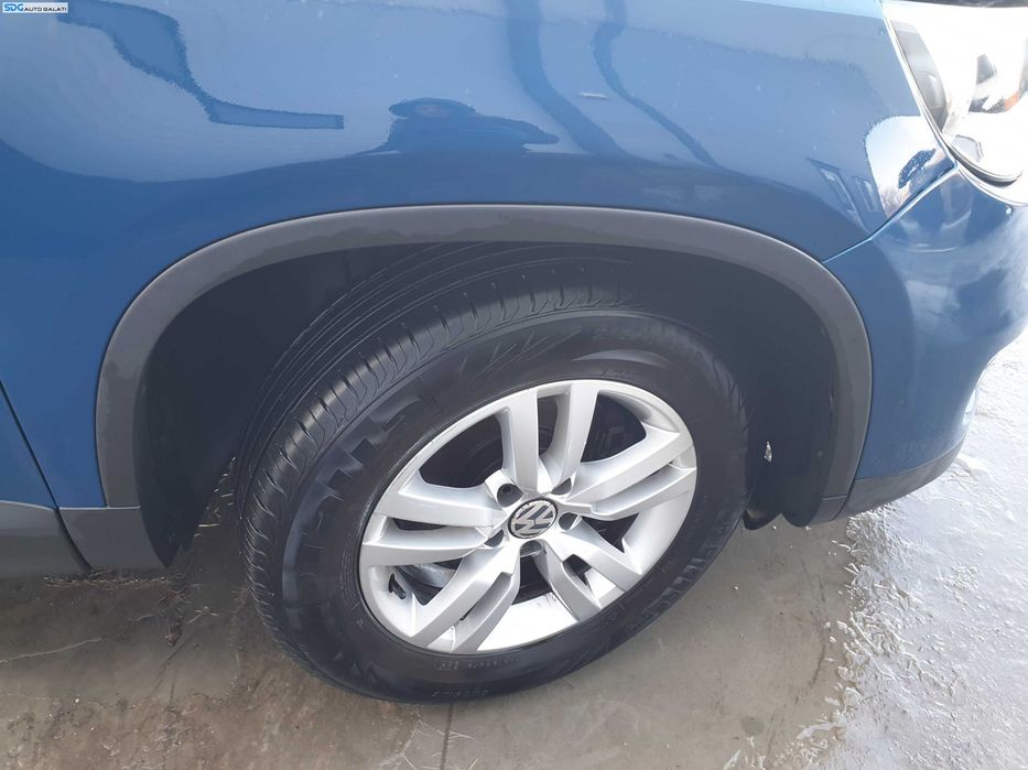 Ornament Plastic Bandou Aripa Dreapta Fata Volkswagen Tiguan 5N FL Facelift 2011 - 2015 [Q0163]