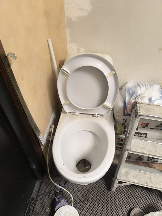 Продам унитаз бу