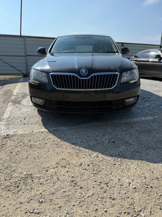 Dezmembrez Skoda Superb 3 2.0d 1.6d