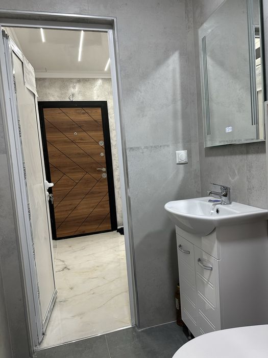 Продава се Тристаен апартамент в Разград, Варош - 72 кв.м за 1268 €/кв.м - Снимка #7