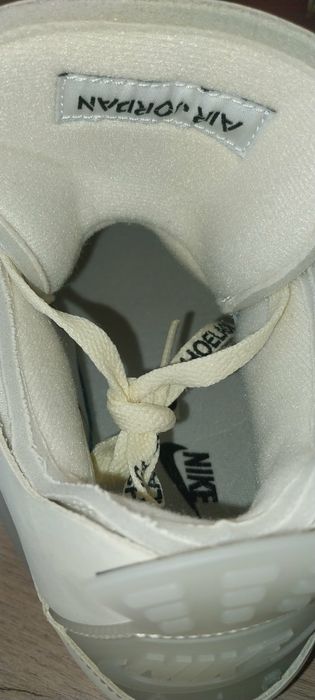 Air Jordan 4 "Off White Sail"