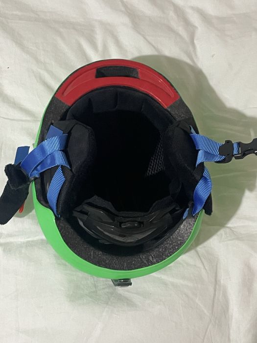 Детска каска за ски