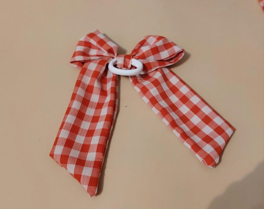 Красивый бант для волос