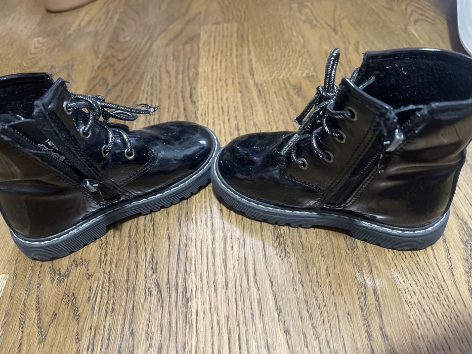 Vand ghetute fetita.