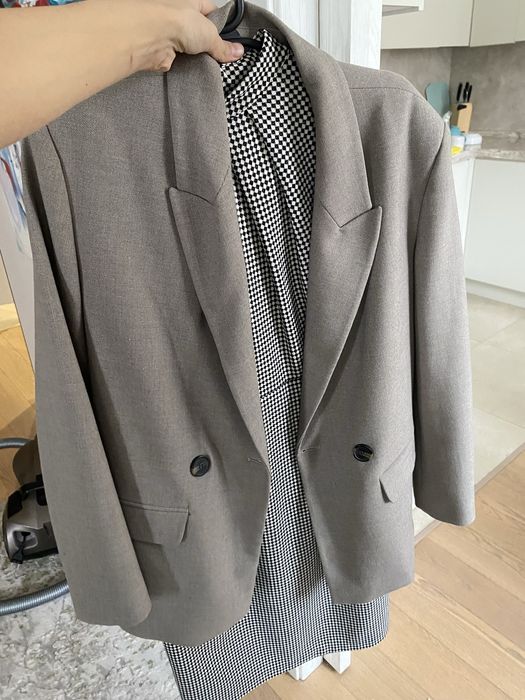 Срочно продам пиджак