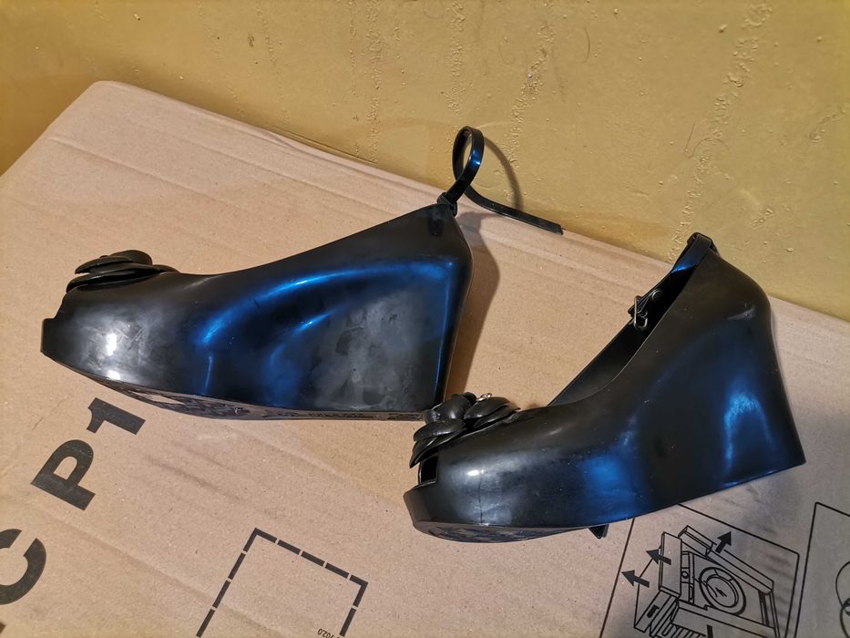 Два чифта дамски официални обувки