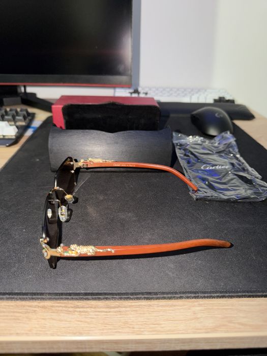 Vand ochelari cartier noi