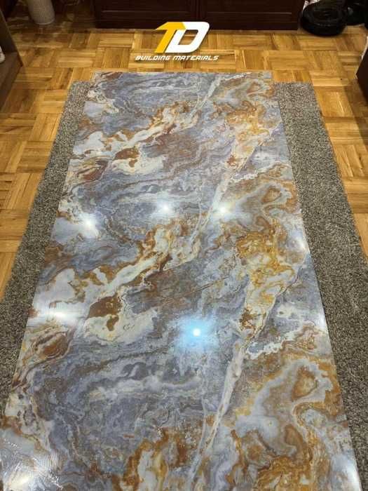 PVC влагоустойчиви панели, подходящи за стени и тавани