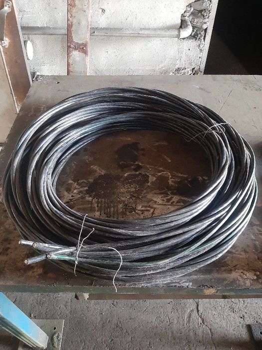 Продам кабель 28 м