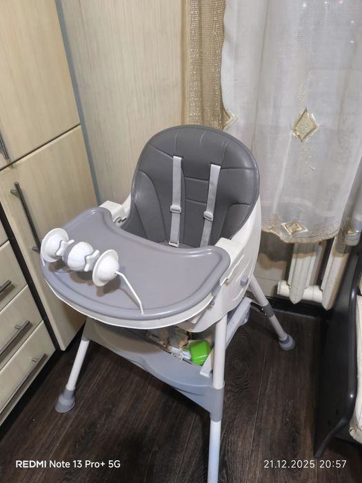 Продам стульчик детский