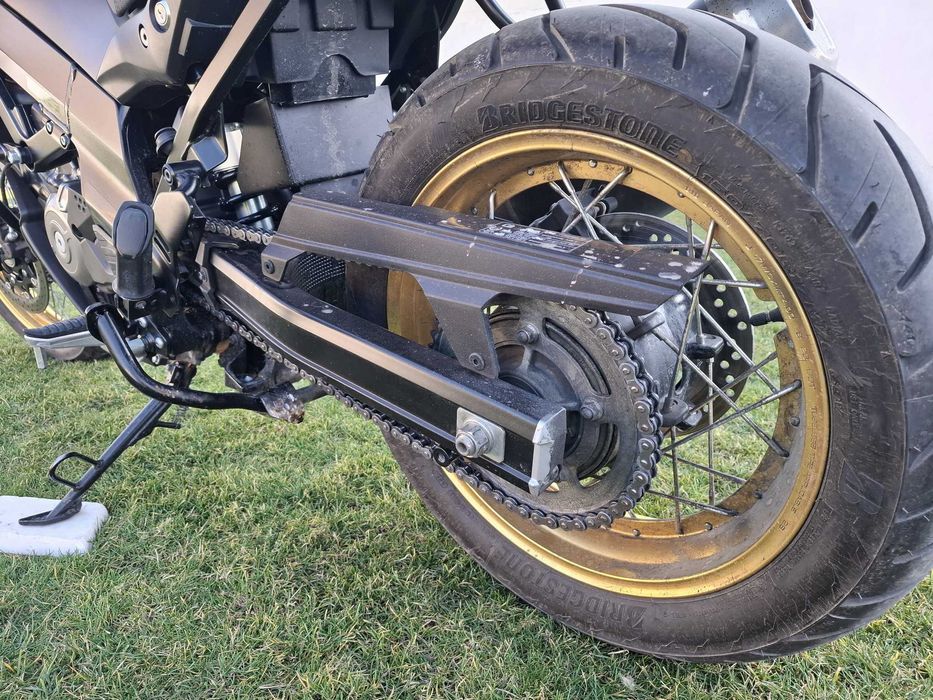 Suzuki V-Strom 650XT 2023 / 17.000 km