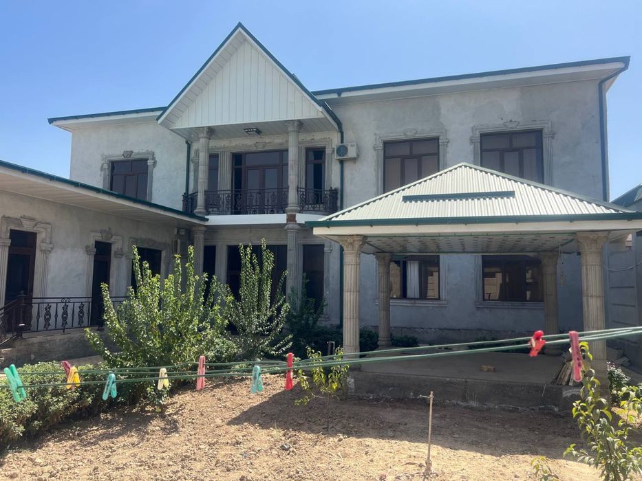 Hovli sotiladi Qarshi shahrida